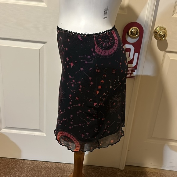 Dollskill Horoscopez Show Me Your Chart Mini skirt. NWT Small - Picture 2 of 11